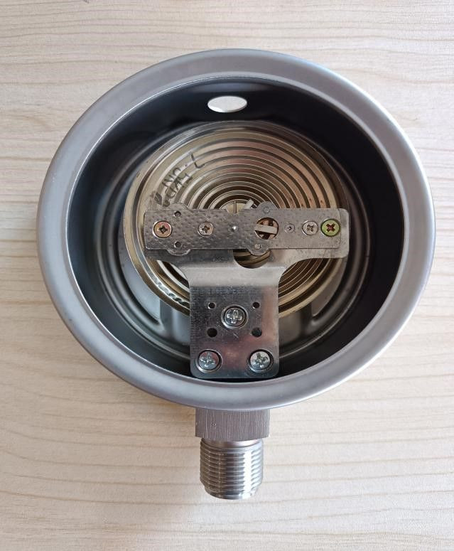 Oil-Filled Y100 Diaphragm Pressure Gauge | Stainless Steel, Custom Threads Available
