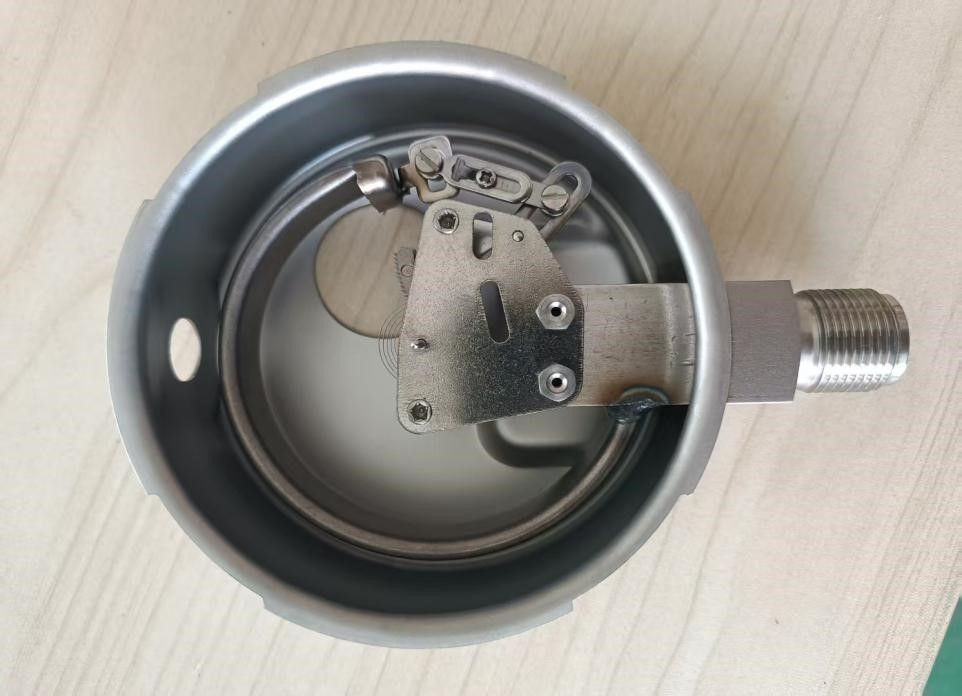 Stainless Steel Shock Resistant Pressure Gauge Y100 | Custom Thread Options Available